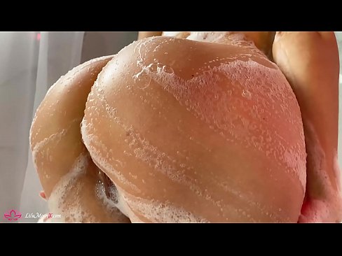 ❤️ امرأة سمراء يستمني الهرة مع هزاز إلى النشوة الجنسية الشديدة في الحمام عندنا٪ ar.fullpornercom.ru٪؛ ❌️